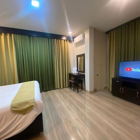 Eight Breeze Hotel Baclayon Exterior photo