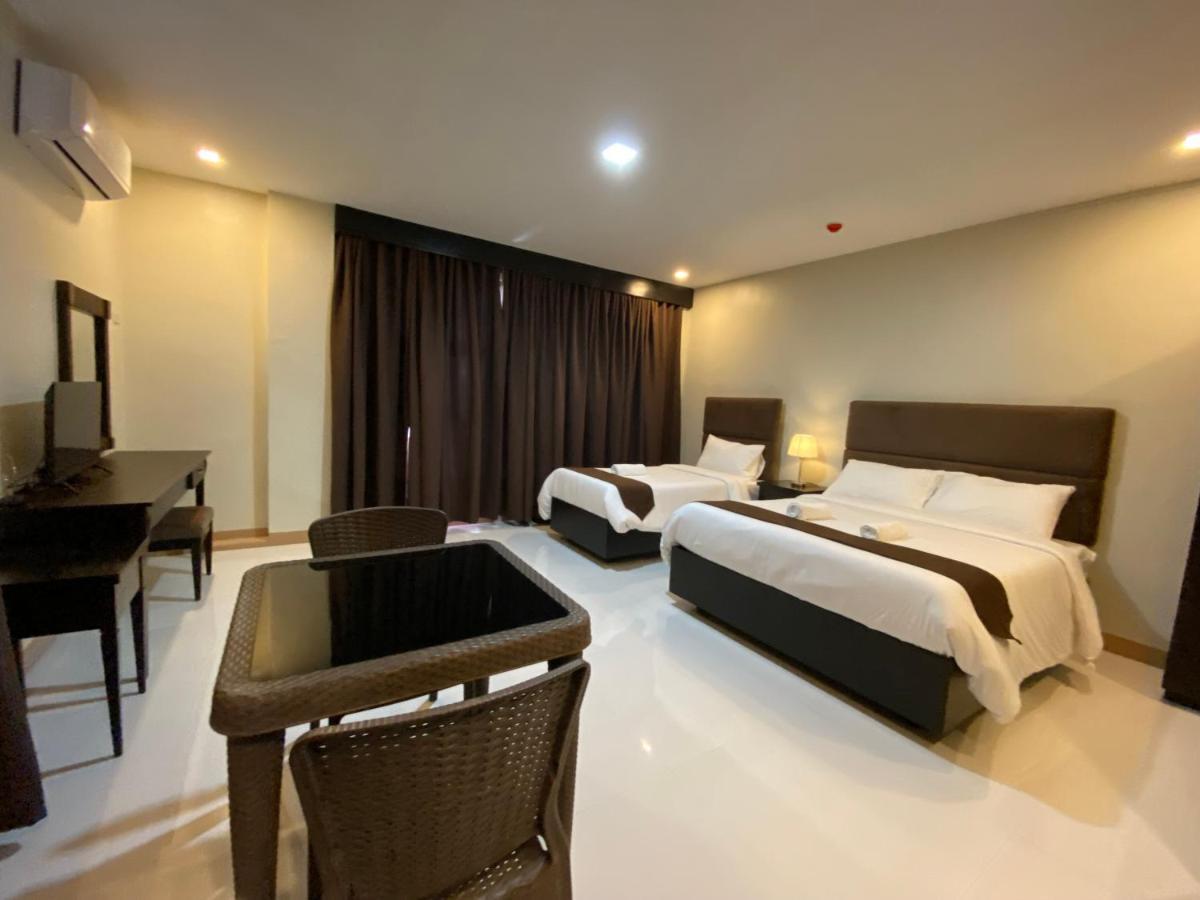 Eight Breeze Hotel Baclayon Exterior photo