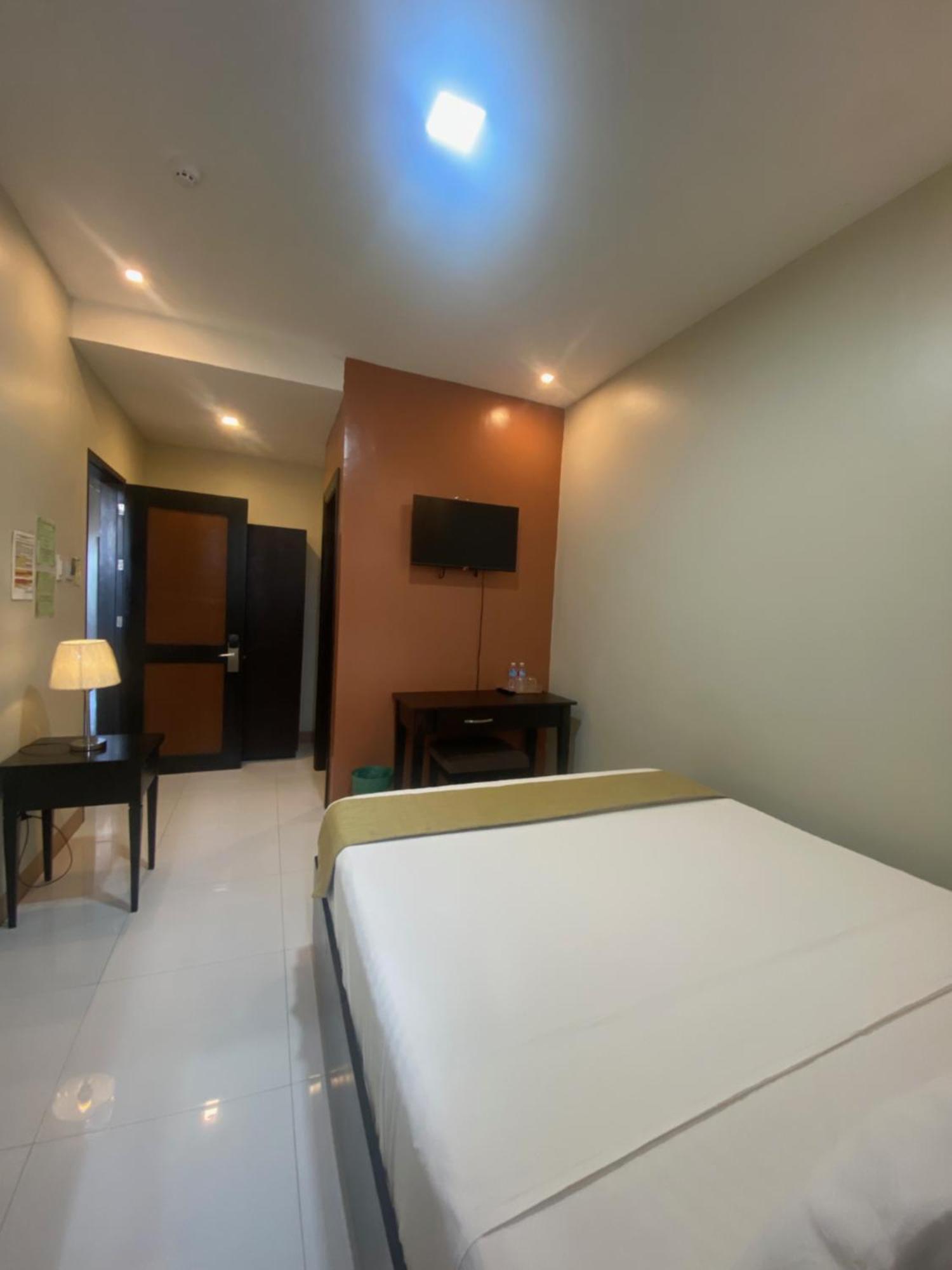Eight Breeze Hotel Baclayon Exterior photo