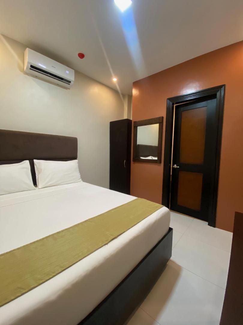 Eight Breeze Hotel Baclayon Exterior photo