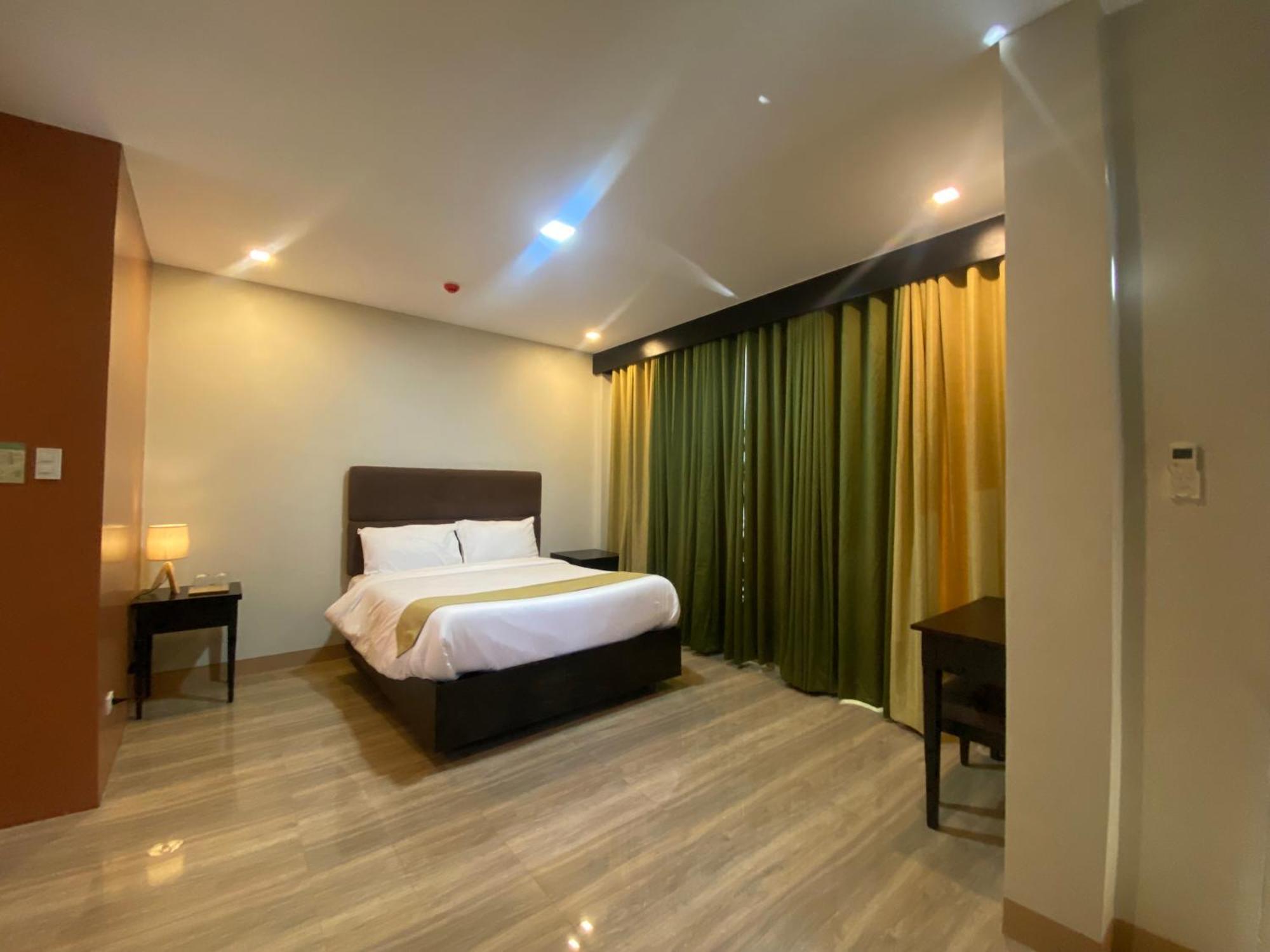 Eight Breeze Hotel Baclayon Exterior photo