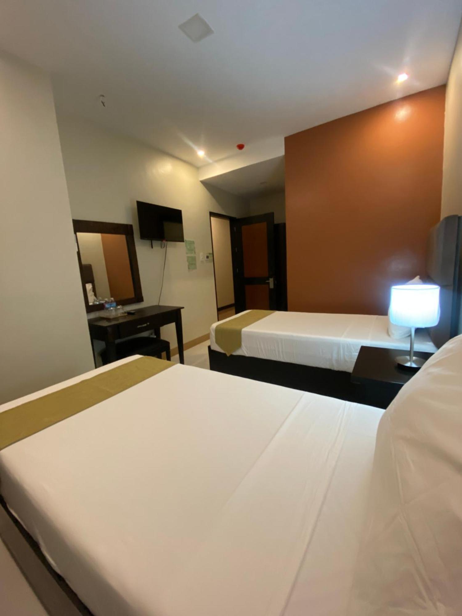 Eight Breeze Hotel Baclayon Exterior photo